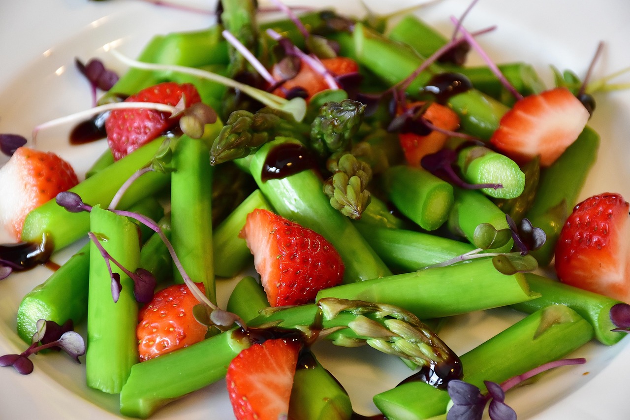 entdecken sie die vorteile einer low carb ernährung! reduzieren sie kohlenhydrate und steigern sie ihre energie mit leckeren, nährstoffreichen rezepten und tipps für einen gesunden lebensstil.