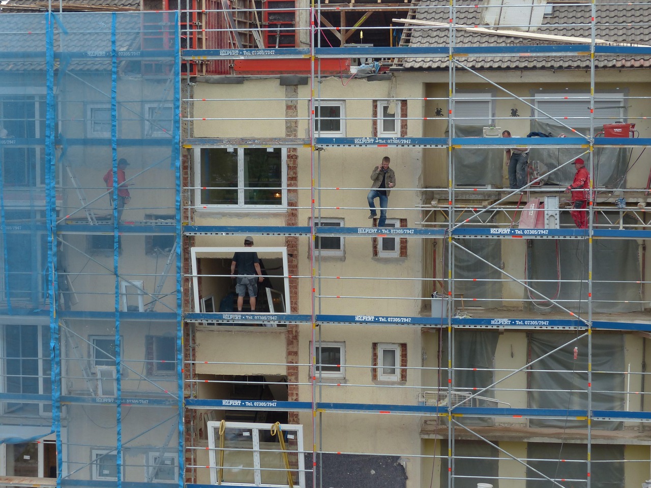 entdecken sie, wie sie ihr zuhause mit professioneller renovierung aufwerten können. gestalten sie ihren wohnraum neu und verleihen sie ihm frischen glanz dank unserer umfassenden renovierungsdienstleistungen.