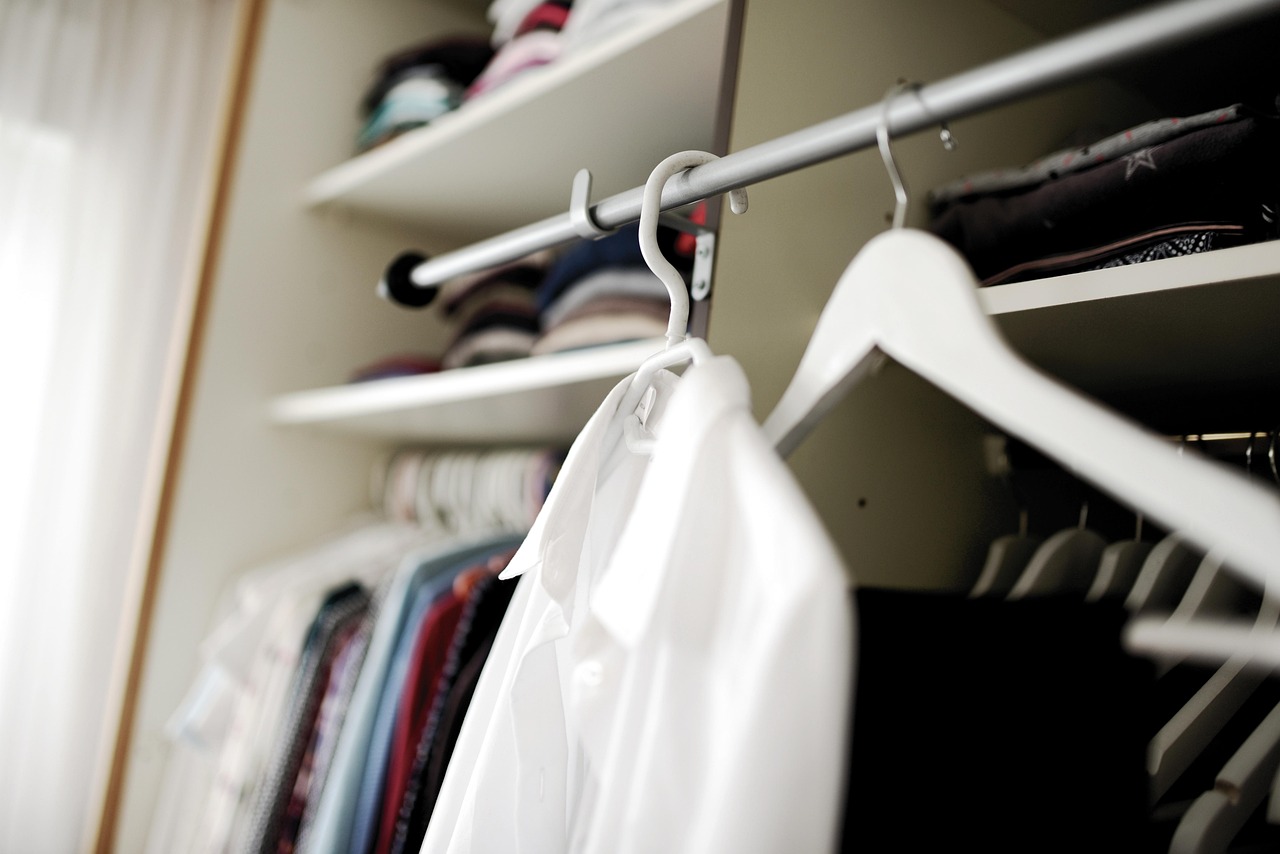 entdecken sie unsere vielfältige garderobe-kollektion: stilvolle und funktionale lösungen für jedes zuhause.