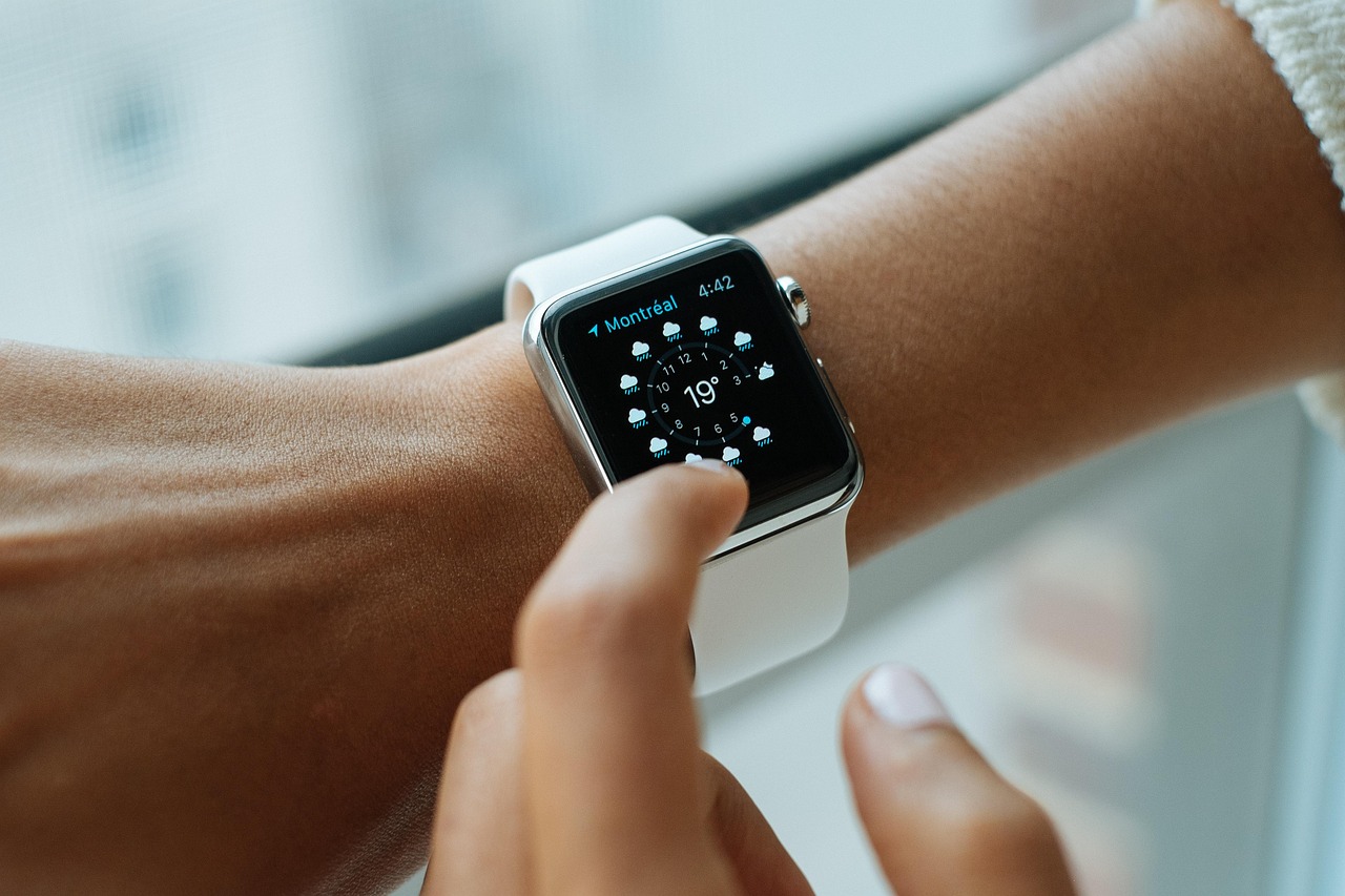 Wearables: Die Zukunft tragbarer Technologie und ihre Anwendungen